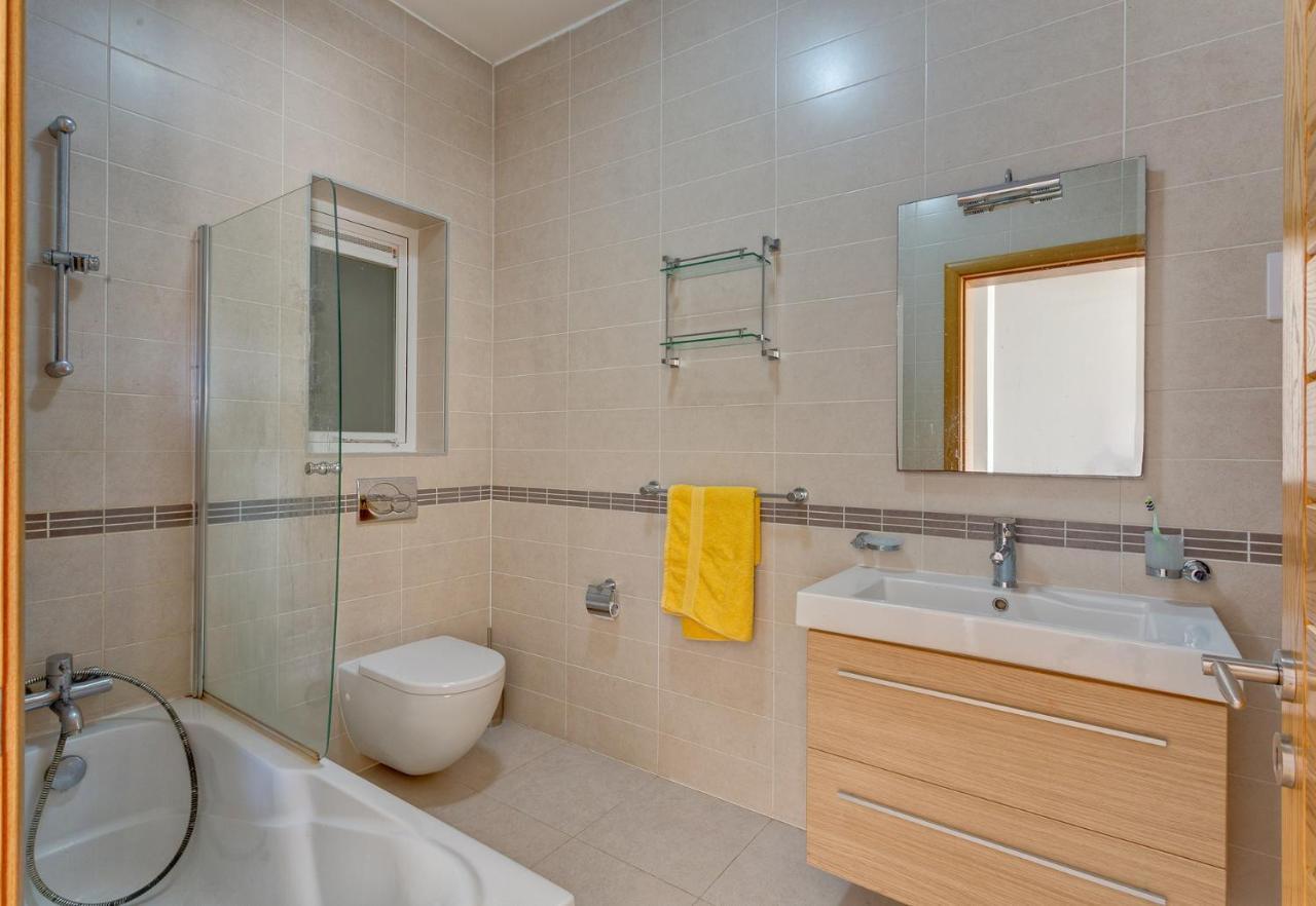 Apartment With Pool Sliema Exterior photo